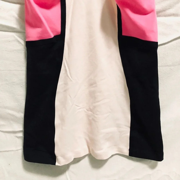 Lululemon Tank Top Size 2 Hot Pink Black  Racerback Yoga Top - Picture 8 of 11